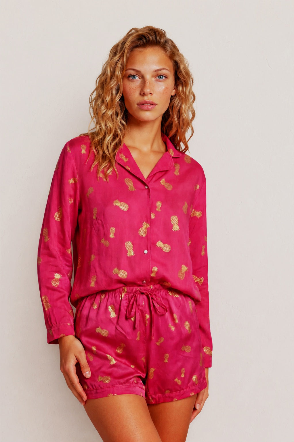 Fuksia & Ananas Silke Shorts